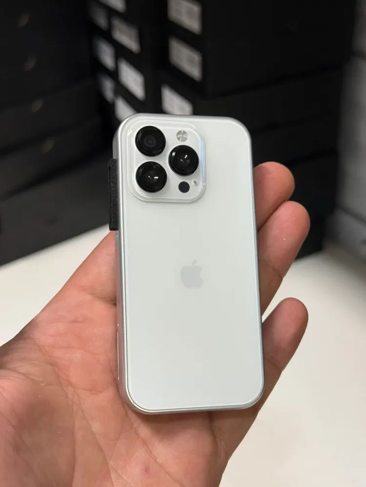 SIA Mini iPhone