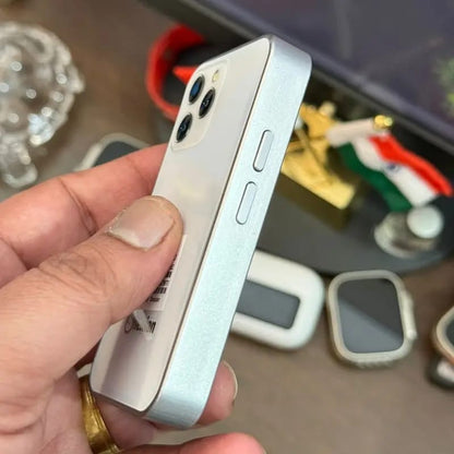 SIA Mini iPhone