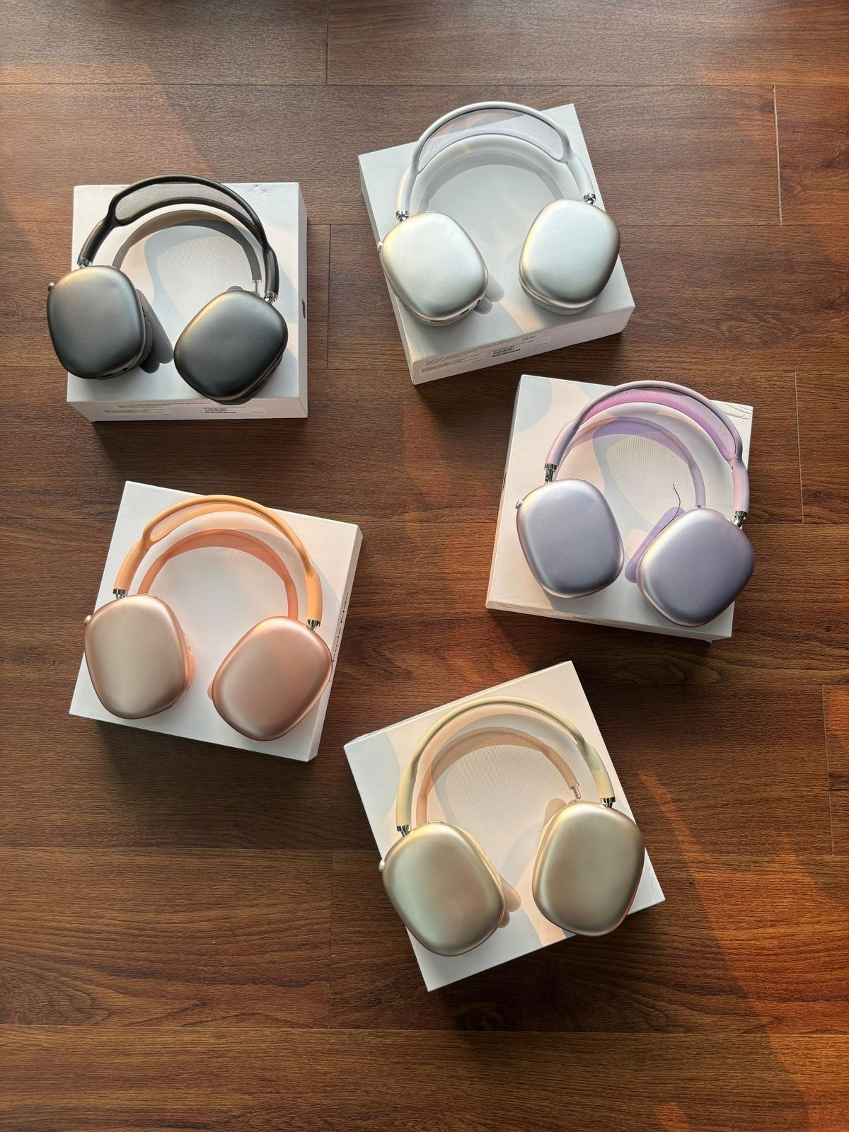 AIRPODS MAX (With  Active Noise Cancellation)